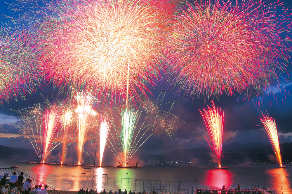 諏訪湖祭湖上花火大会