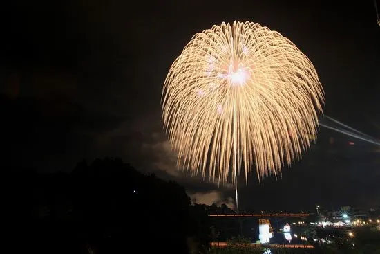 水郷大江夏まつり灯ろう流し花火大会
