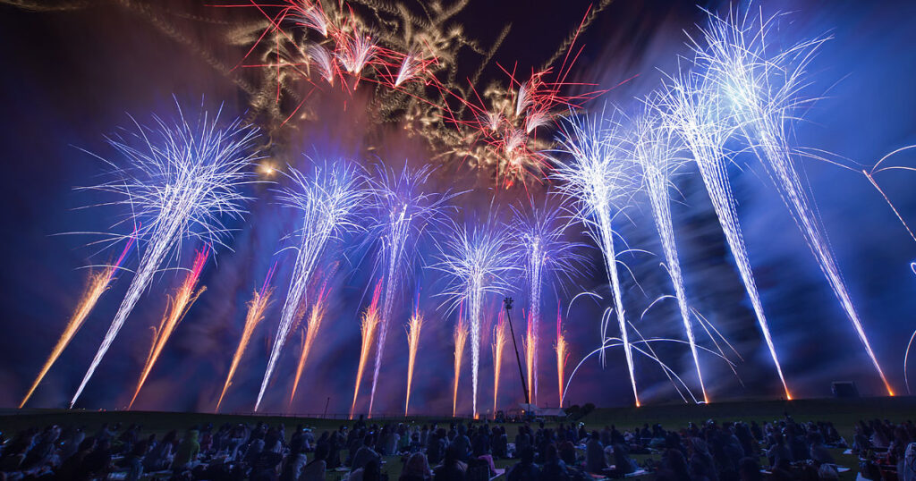 男鹿日本海花火